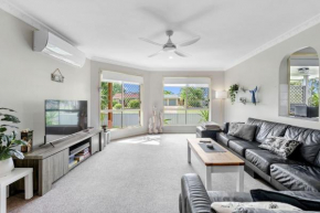 'Wattlebird Lane' Sunny Family-Friendly Abode
